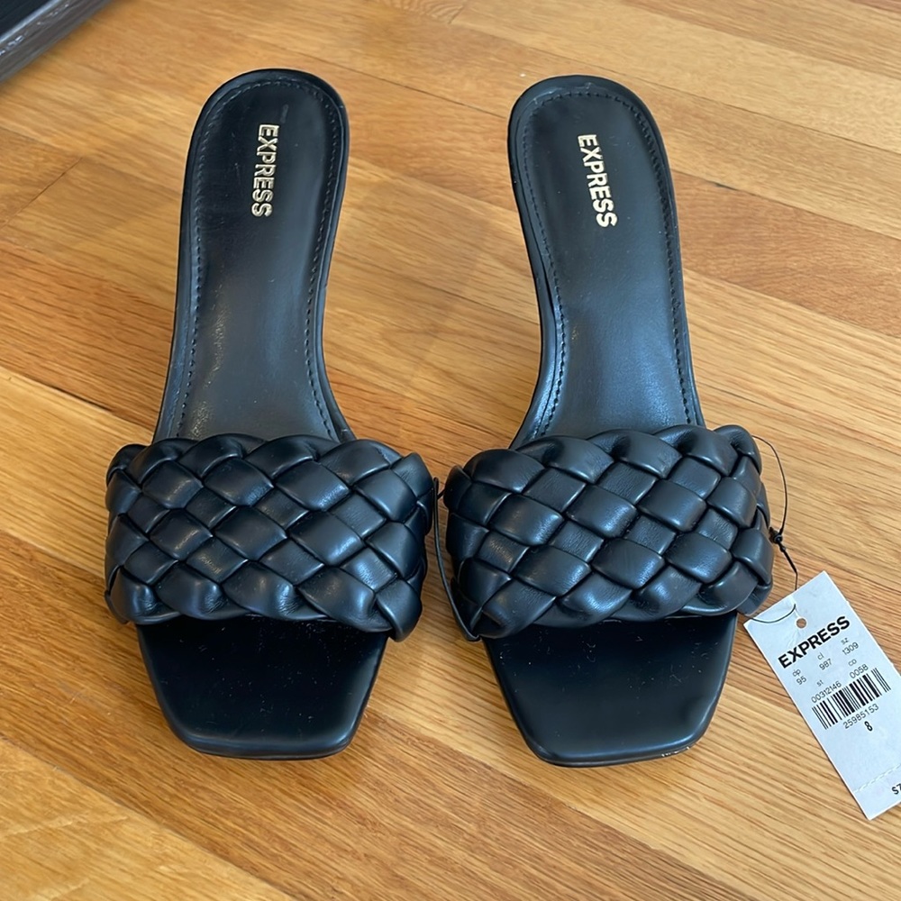 Black weaved Express Women Sandals with Tags size 8
